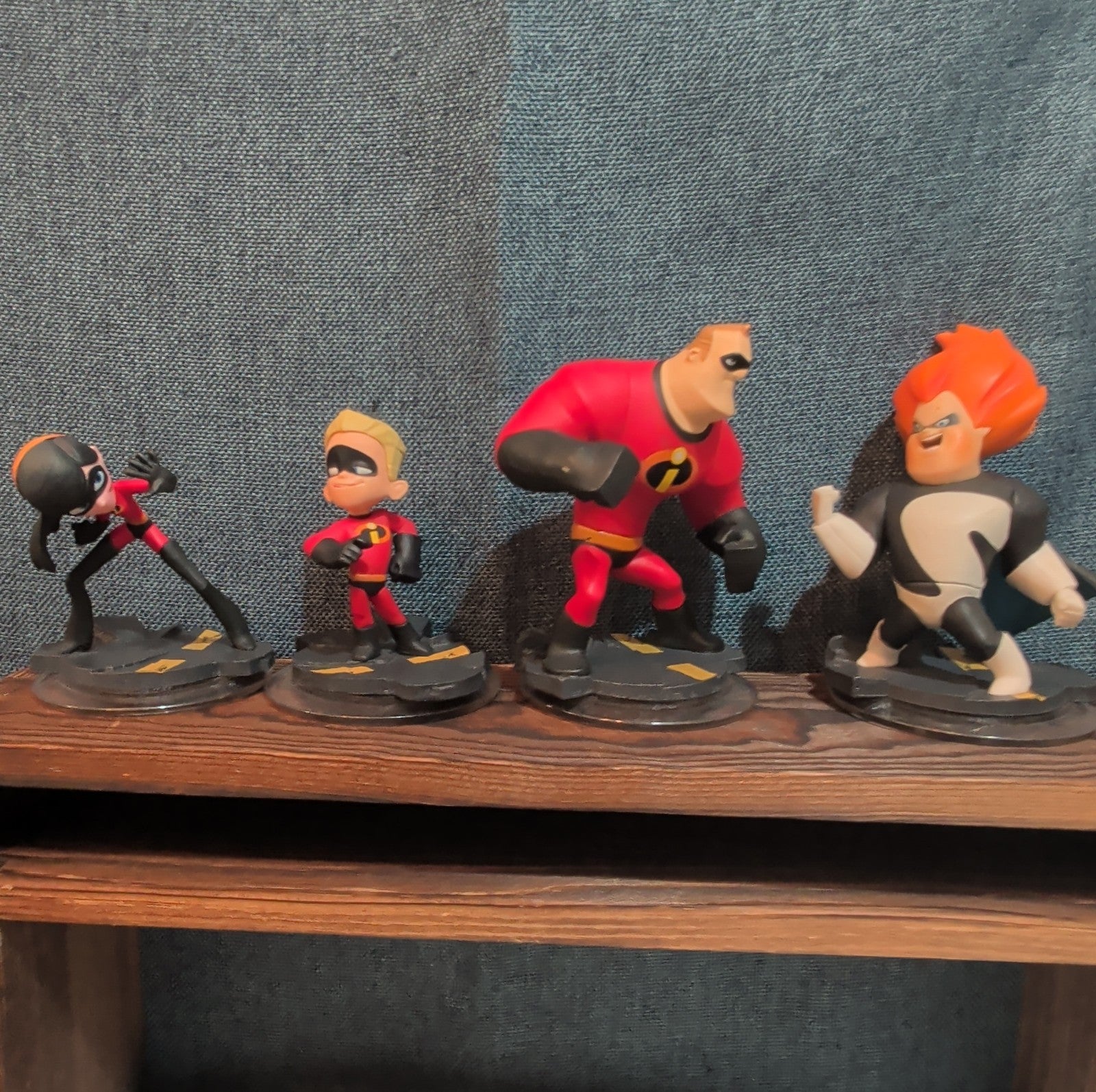 Disney Infinity 1.0 Incredibles 4 Figure Lot Syndrome Dash PVC Loose