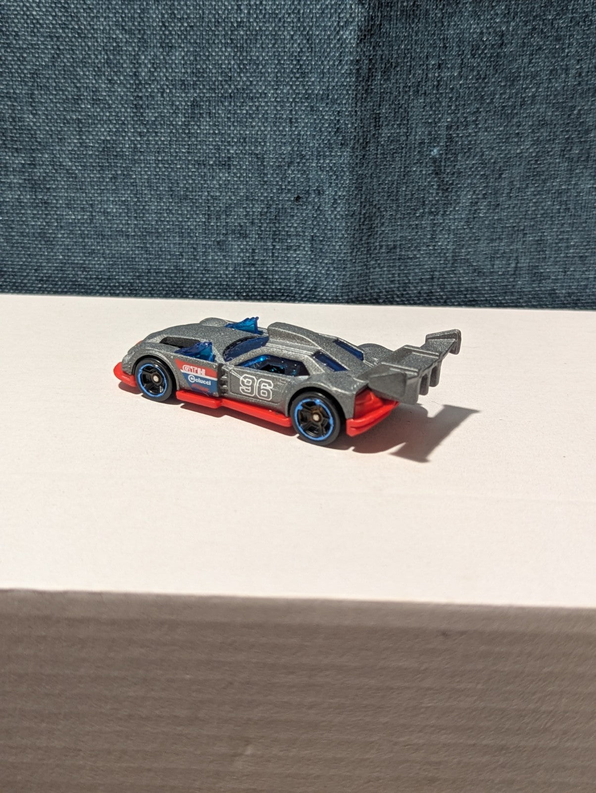Hot Wheels GT HUNTER 2014 First Edition Night Burnerz #96 Silver Loose | Good
