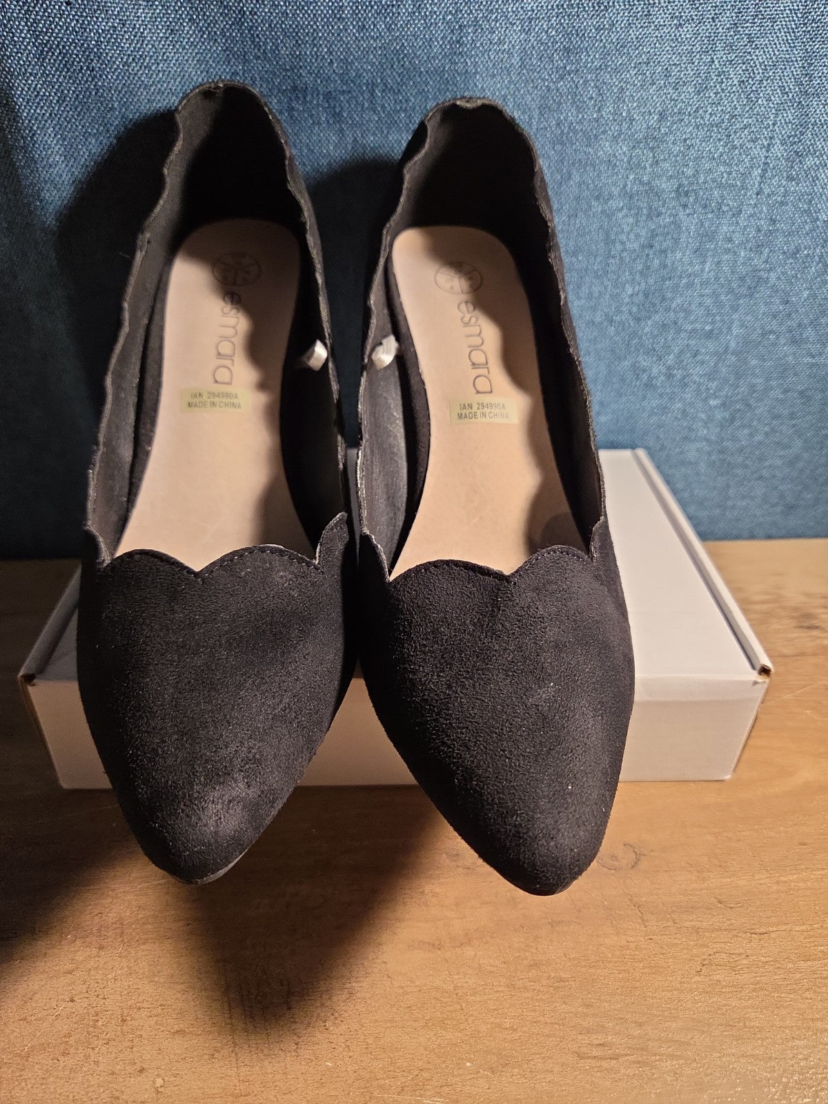 Esmara Black Suede Scalloped Heels Pumps Pointed Toe Size 8