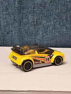 Hot Wheels Super Gnat | 2013 HW Stunt Track Aces | Yellow #55 Race Car
