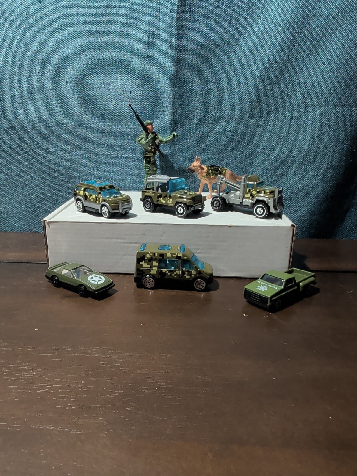 8 Pc. Soldier Action Figure & K9 Dog | Army Vehicles| Military Toy Strike Team