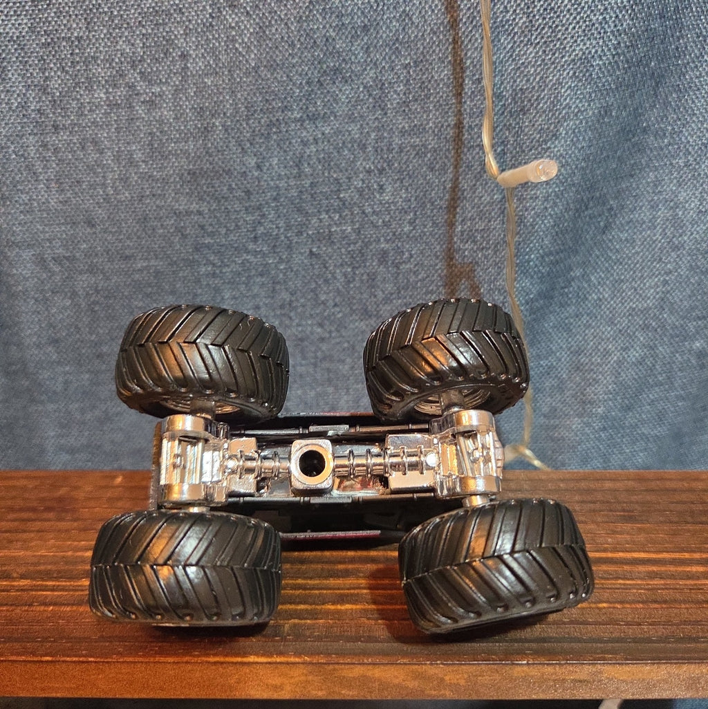 Hot Wheels Monster Jam Metal Mulisha Diecast Truck 2016
