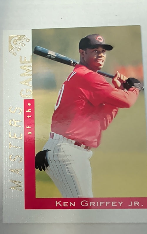 2000 Topps Gallery - Masters of the Game Ken Griffey Jr #113