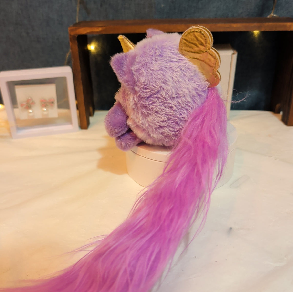 Zuru Rainbocorns Purple Kittycorn Fluffy Tail Gold Wings 2024