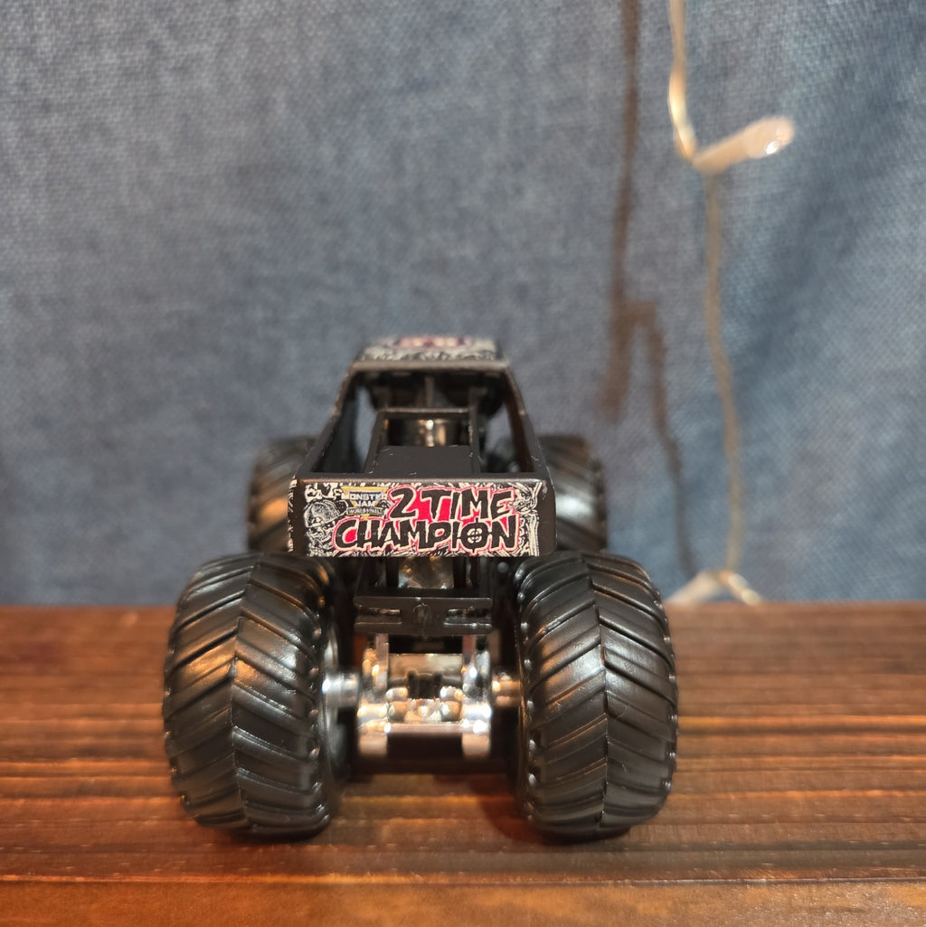 Hot Wheels Monster Jam Metal Mulisha Diecast Truck 2016