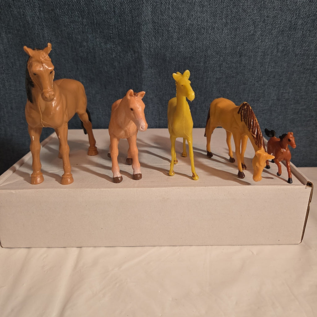Plastic Animal Figures Toy Lot 24pc Safari Farm Zoo Animals