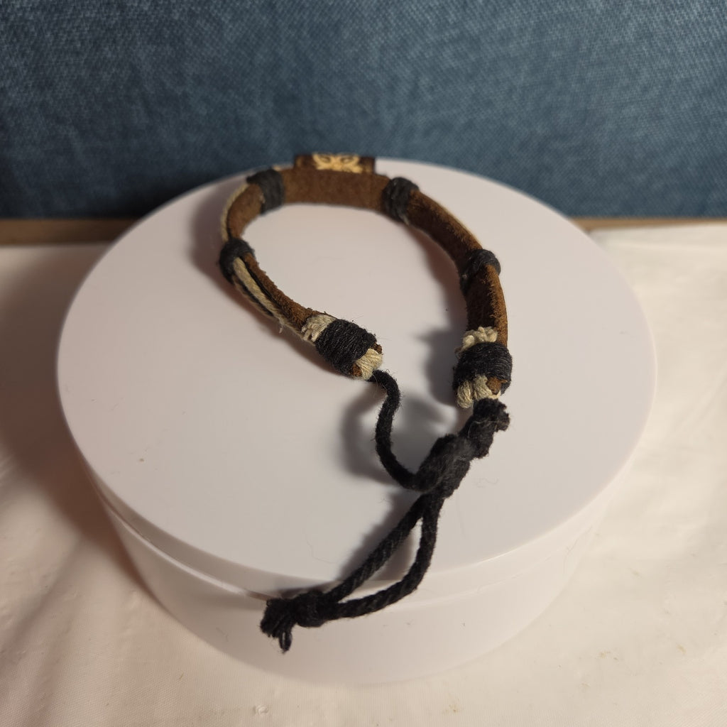 Boho Tribal Leather Cord Bracelet Carved Bead Unisex