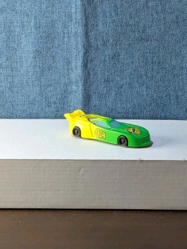 NASCAR Racers STUNTS #404 Fastex Car 2001 McDonald's Wendy's Pullback Toy