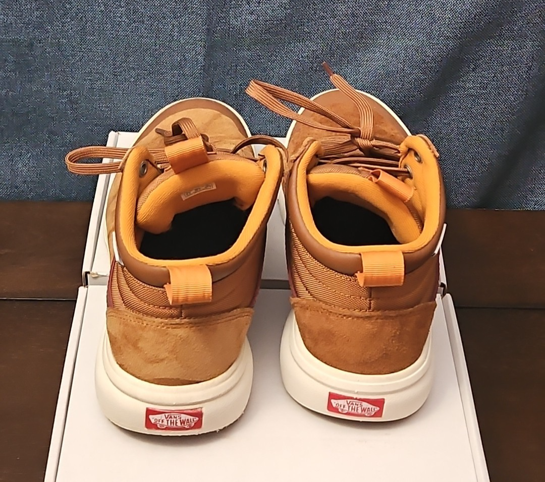 VANS UltraRange Hi DL MTE (Women’s 9.0) (Men's 7.5)