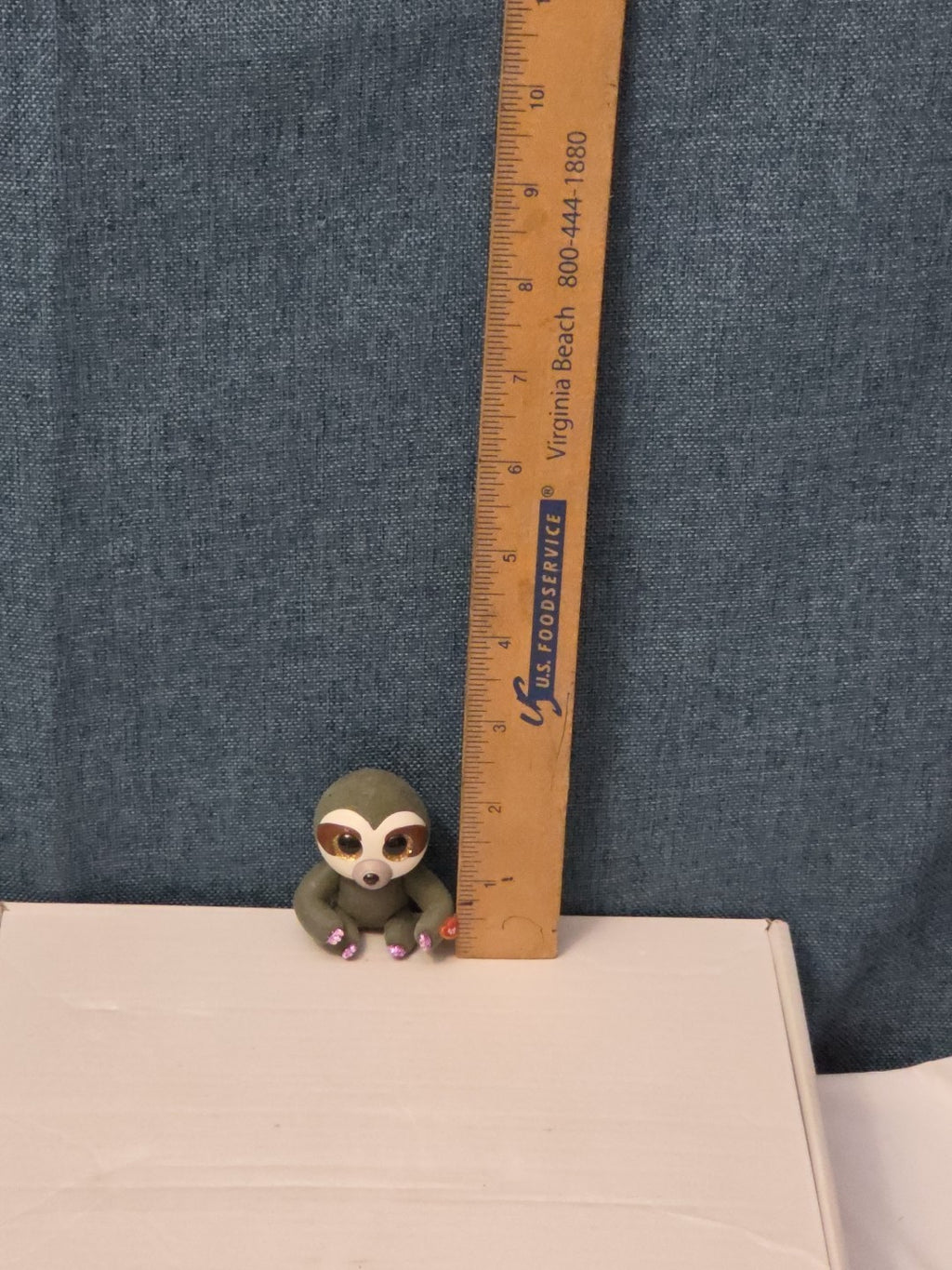 TY Mini Boos Series 4 Dangler The Sloth Figure | 2" Flocked Collectible | Glitte