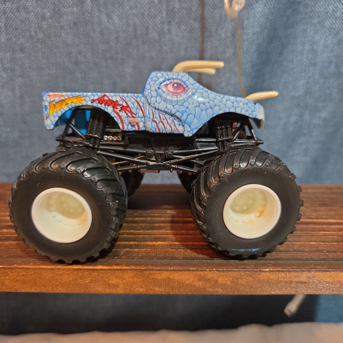 Hot Wheels Monster Jam Jurassic Attack Diecast Dinosaur Y2K