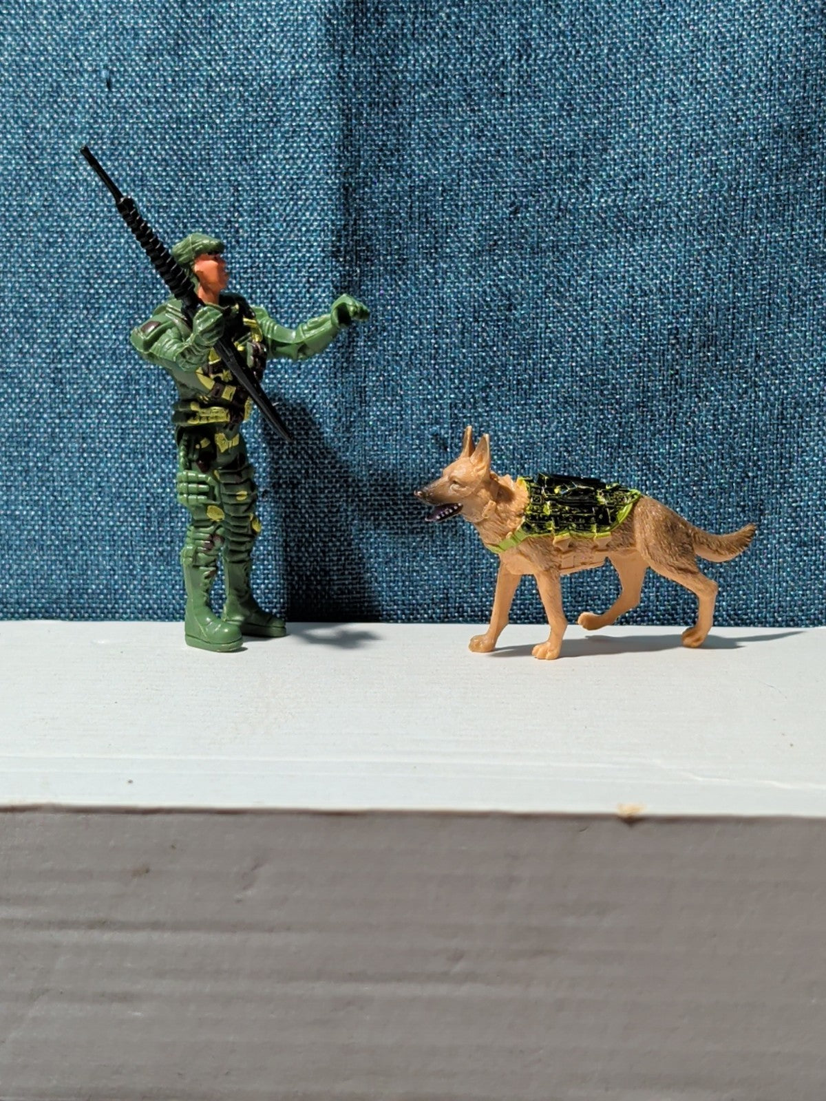 8 Pc. Soldier Action Figure & K9 Dog | Army Vehicles| Military Toy Strike Team