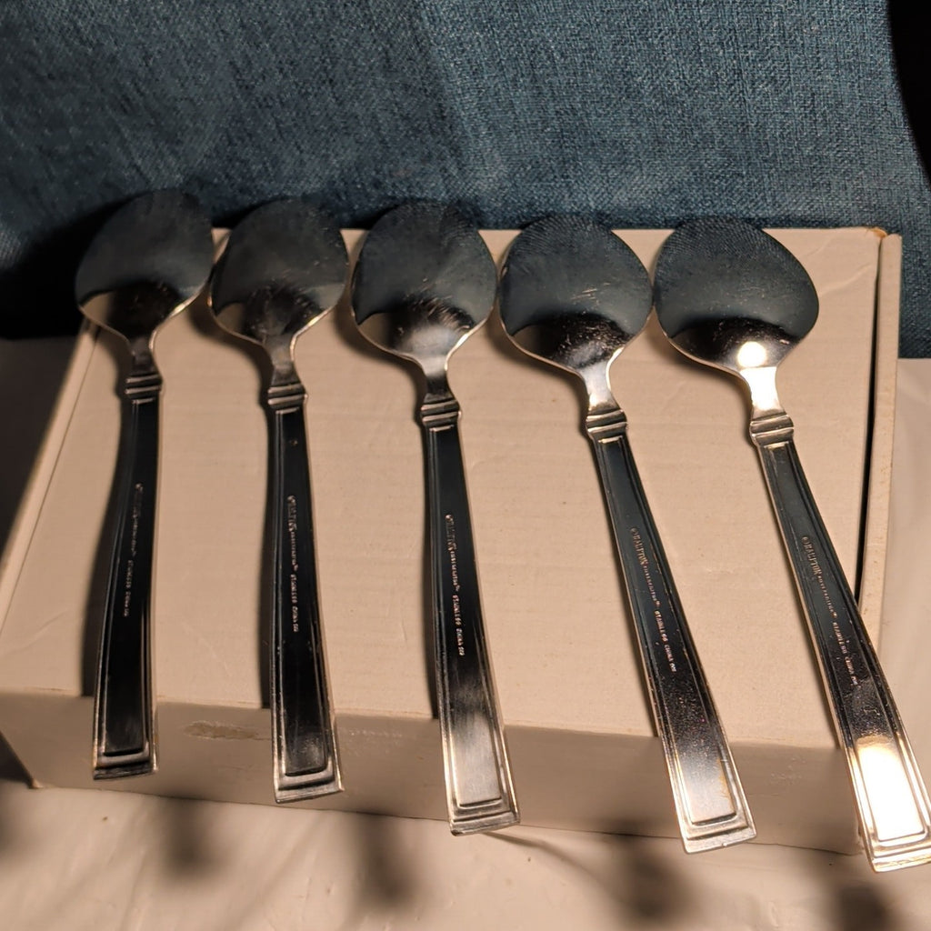 Hampton Silversmiths PORTFOLIO Glossy Spoons Set of 5 | 18/0 Stainless 208
