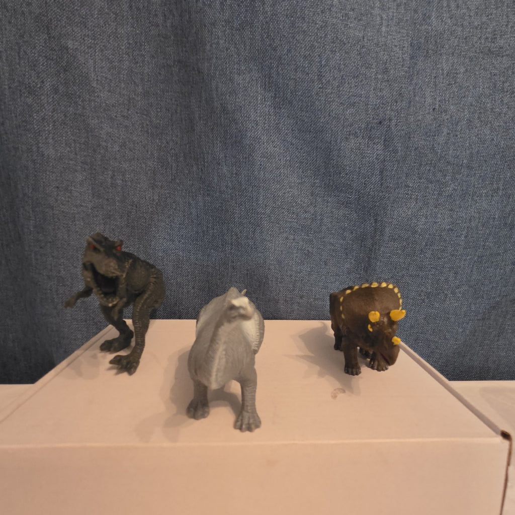 Dinosaur Toy Figures Lot of 13 T-Rex Triceratops Stegosaurus Plastic Play Set