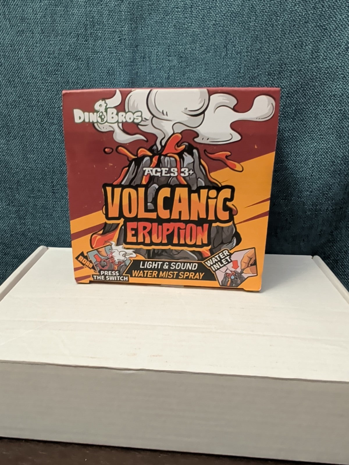 NEW DINOBROS Volcanic Eruption Toy | Mist-Spouting Volcano Kids Dinosaur Sound