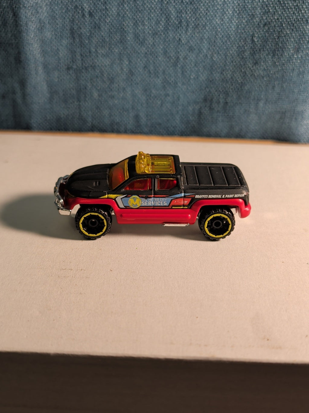 Hot Wheels Off-Duty Truck | Graffiti Removal Service | 2016 HW City Works |