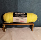 Red Heart Super Saver Pale Yellow 8oz Acrylic Yarn Worsted NWT E300