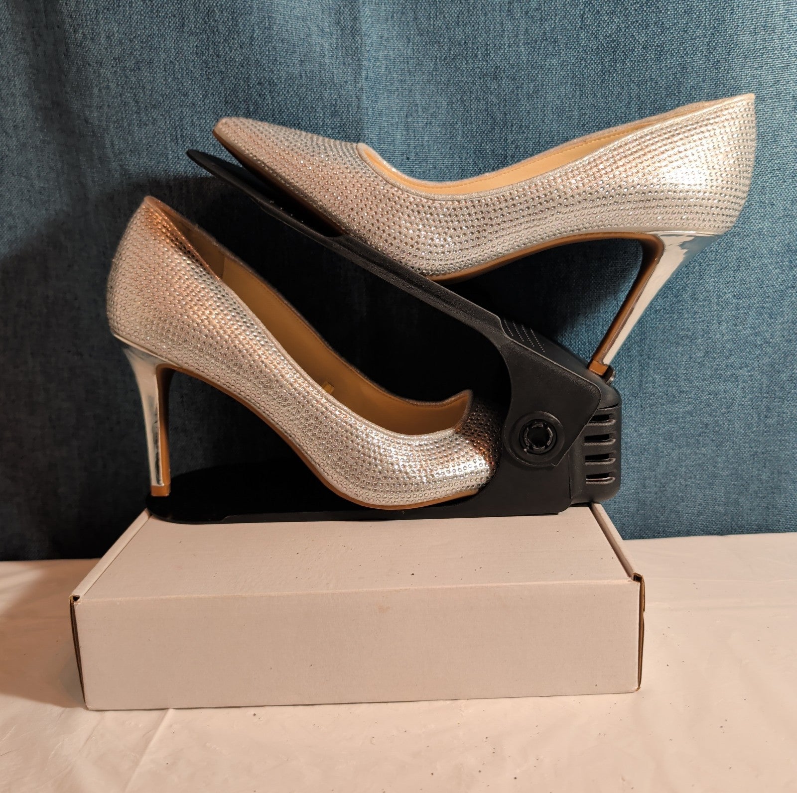 Jessica Simpson Lindiza Rhinestone Pumps 8M Silver Sparkly Stiletto Heels 39