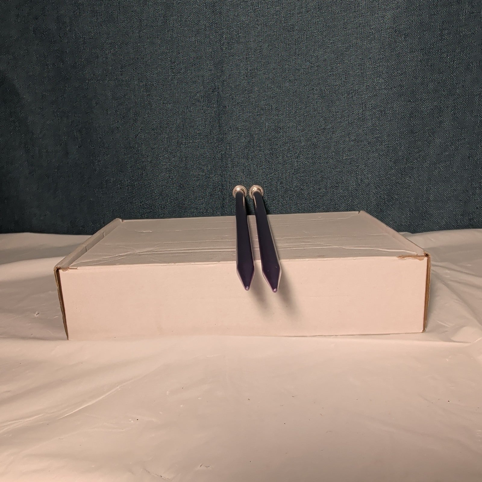 Boye Size 5 Aluminum Knitting Needles 14 Inch Straight Pair Purple Vintage 6328