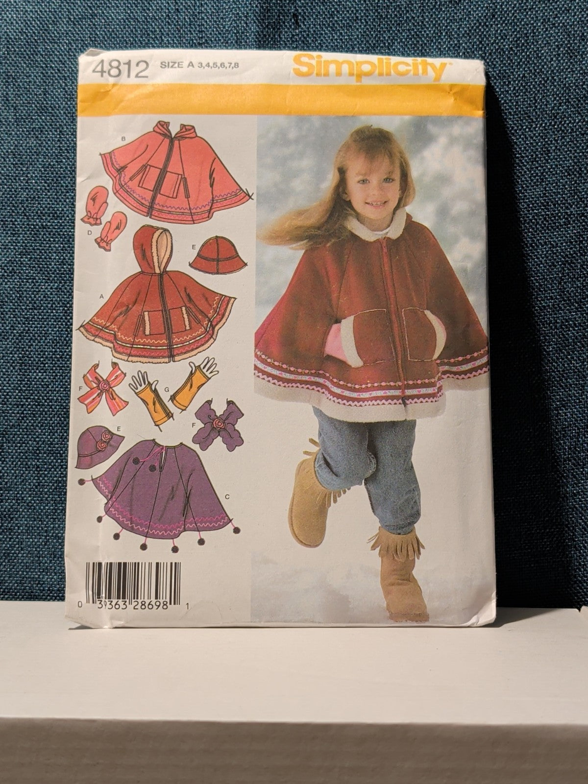 Simplicity 4812 Child's Poncho Hat Mittens Pattern Sz 3-8 | UNCUT |Cozy Fleece
