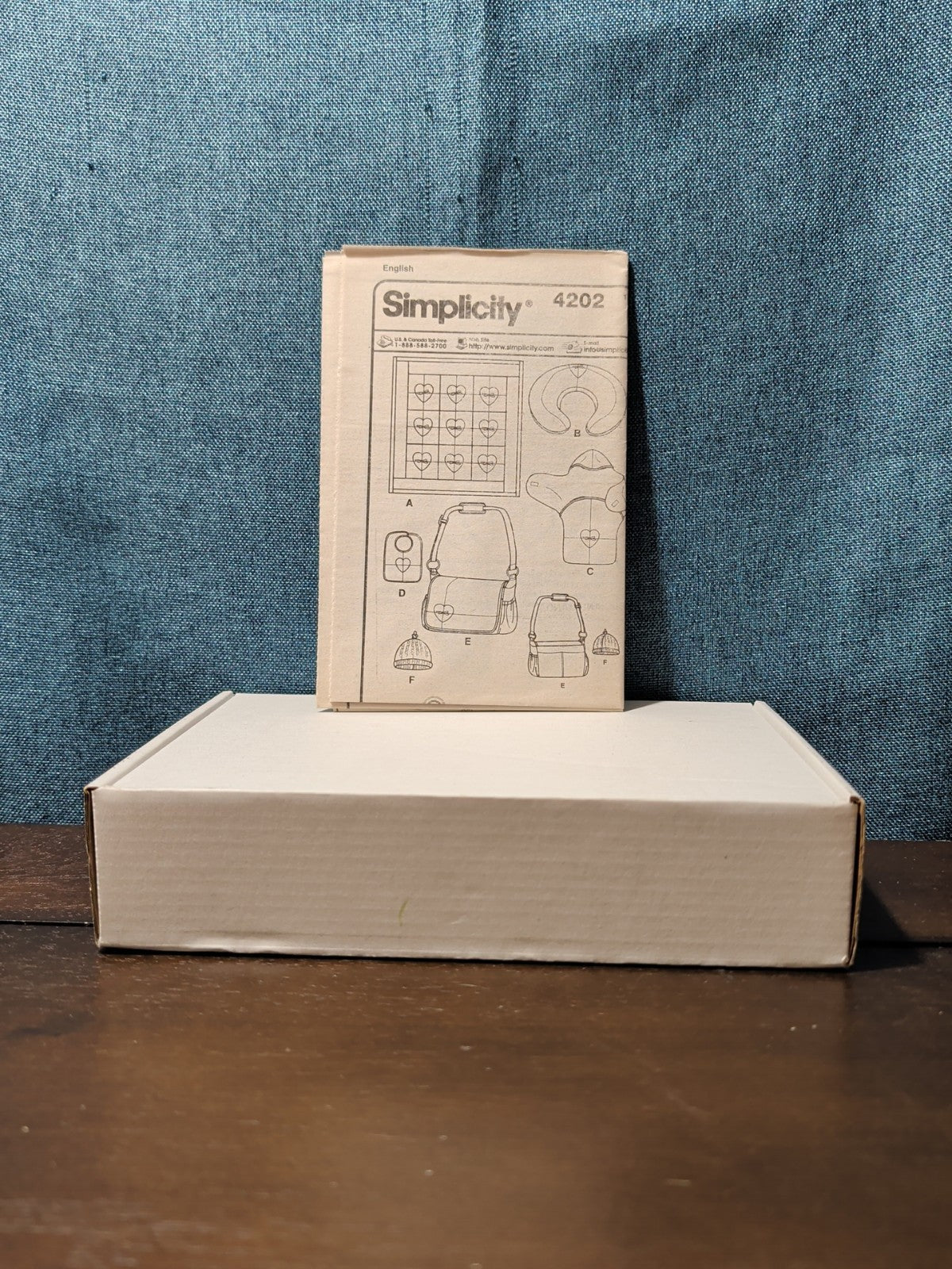 Simplicity 4202 Baby Accessories Pattern Quilt Diaper Bag Bib Wrap UNCUT 2006