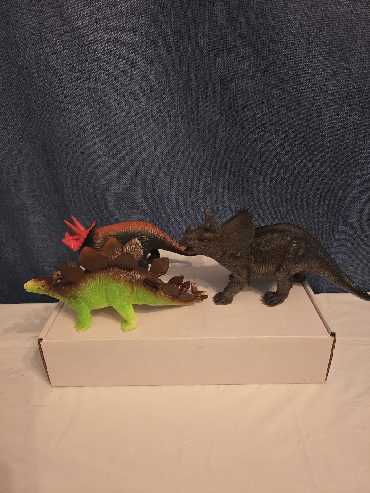 Dinosaur Toy Figures Lot of 3 Triceratops Stegosaurus Vintage Plastic Toy