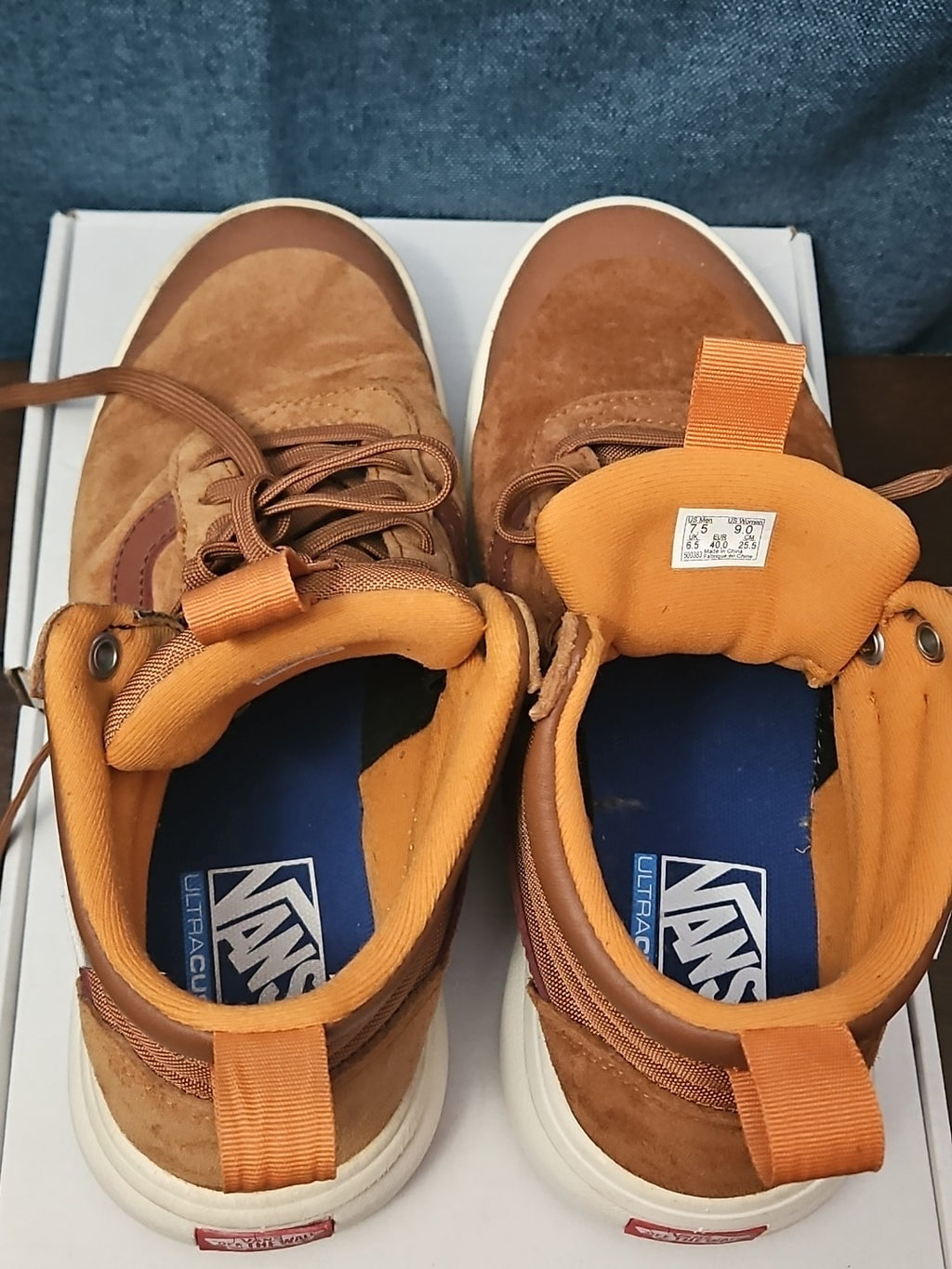 VANS UltraRange Hi DL MTE (Women’s 9.0) (Men's 7.5)