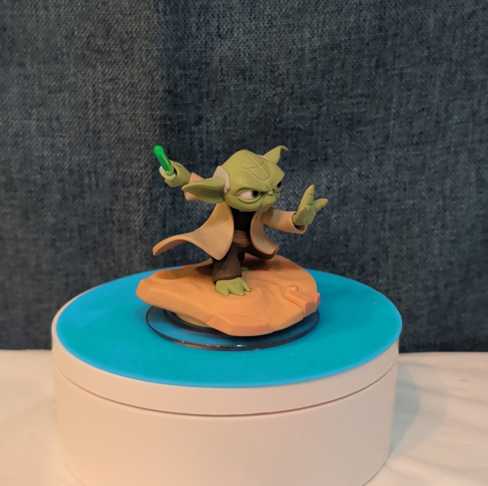 Disney Infinity Yoda Star Wars PVC Figure Loose PreOwned INF-1000202