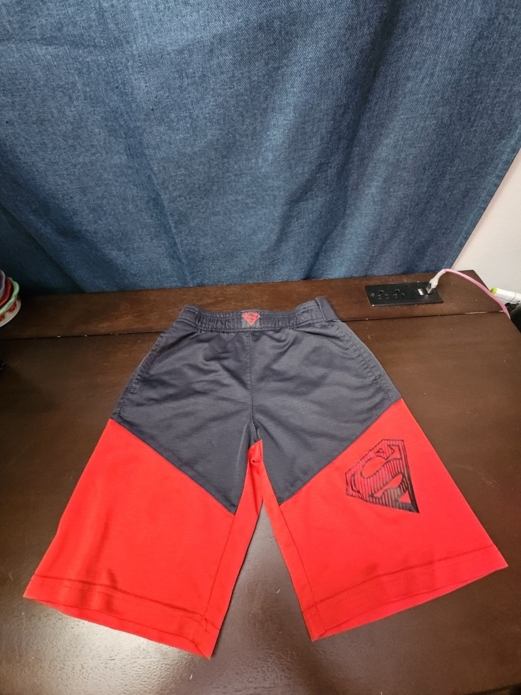 DC Comics Superman Boys Athletic Shorts Size S 6/7 Grey Red Mesh Gym Shorts