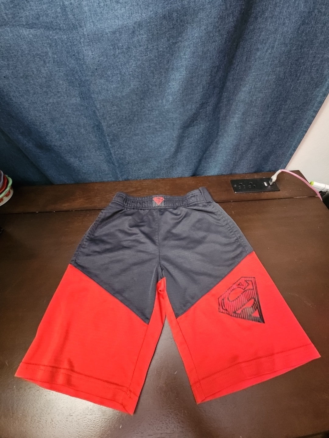 DC Comics Superman Boys Athletic Shorts Size S 6/7 Grey Red Mesh Gym Shorts