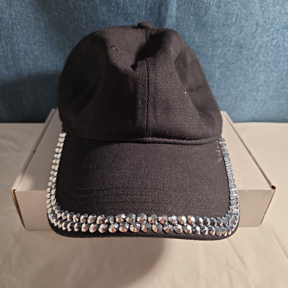 Black Rhinestone Trim Baseball Cap Peng Yuan