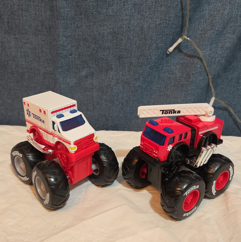 Tonka Metal Movers Monster Firetruck Ambulance Diecast 2021 Lot 2