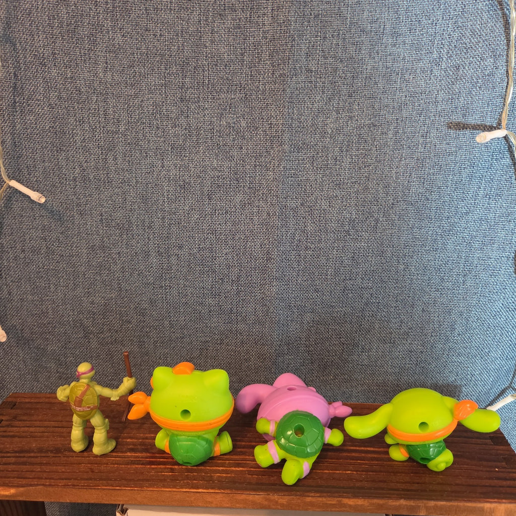 McDonalds Sanrio TMNT Happy Meal Toy Lot 4 Plastic Figures 2025