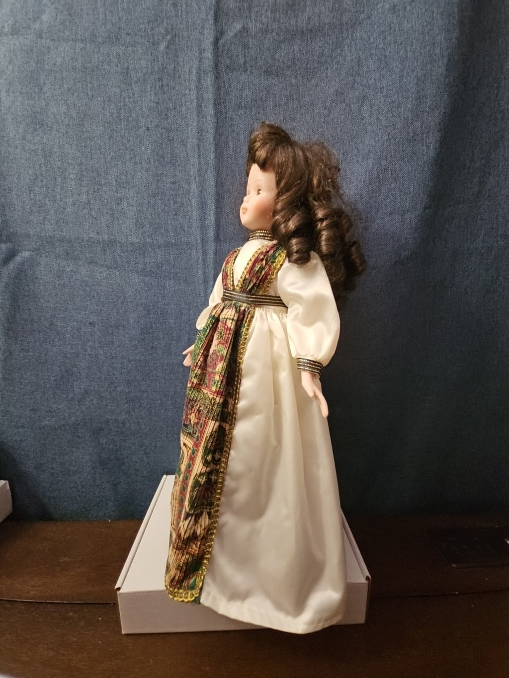 Vintage 1991 House of Lloyd "Juliet" 16" Porcelain Doll | Renaissance Tapestry
