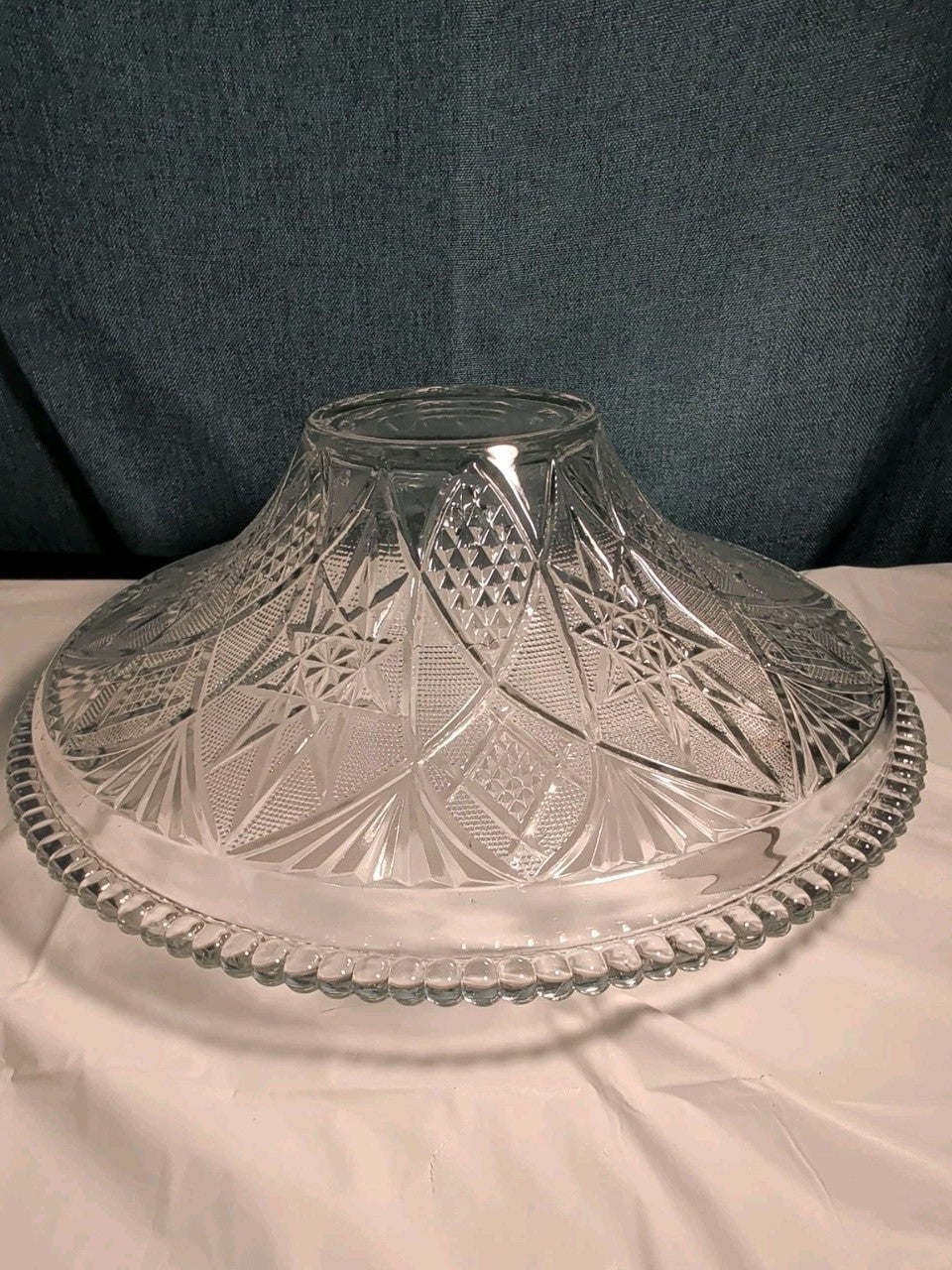 KIG Indonesia 10" Pressed Glass Bowl Starburst Floral MCM Centerpiece Serving