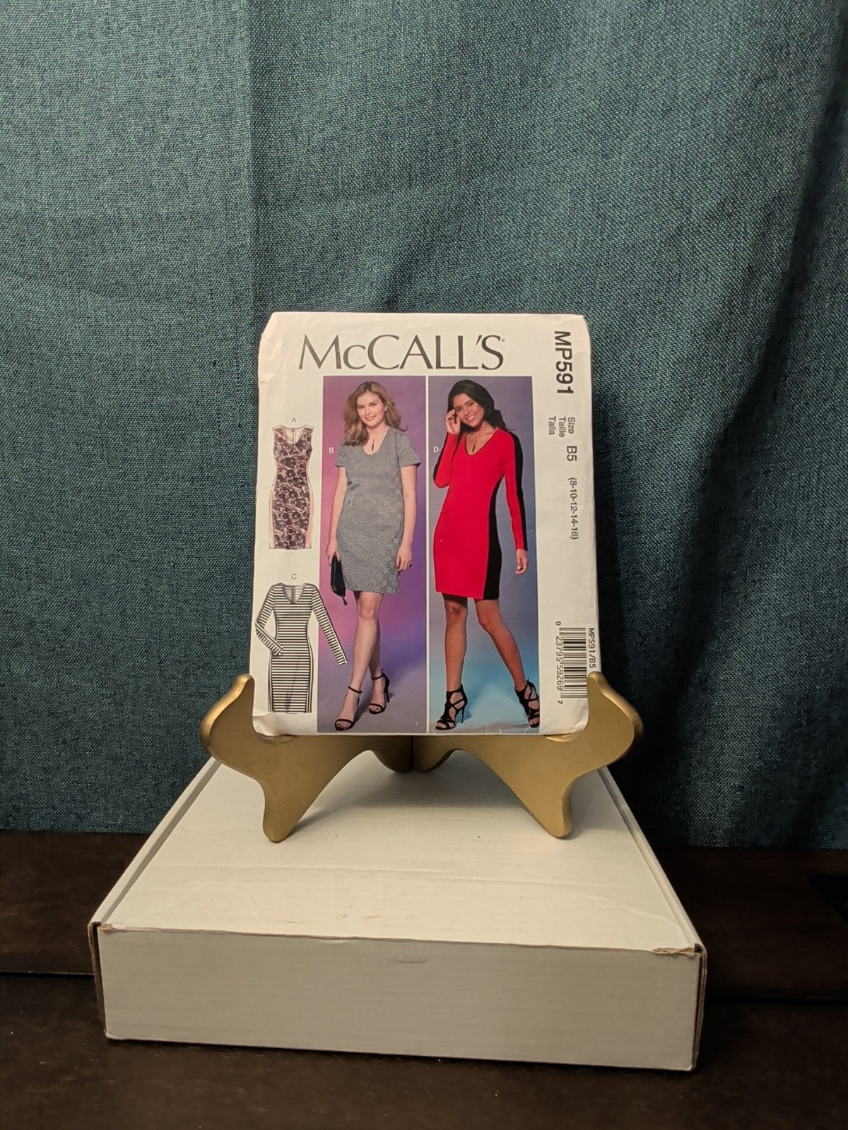 UNCUT McCall's M7652 (MP591) Pattern | Slimming Color Block Knit Dress Size 8-16