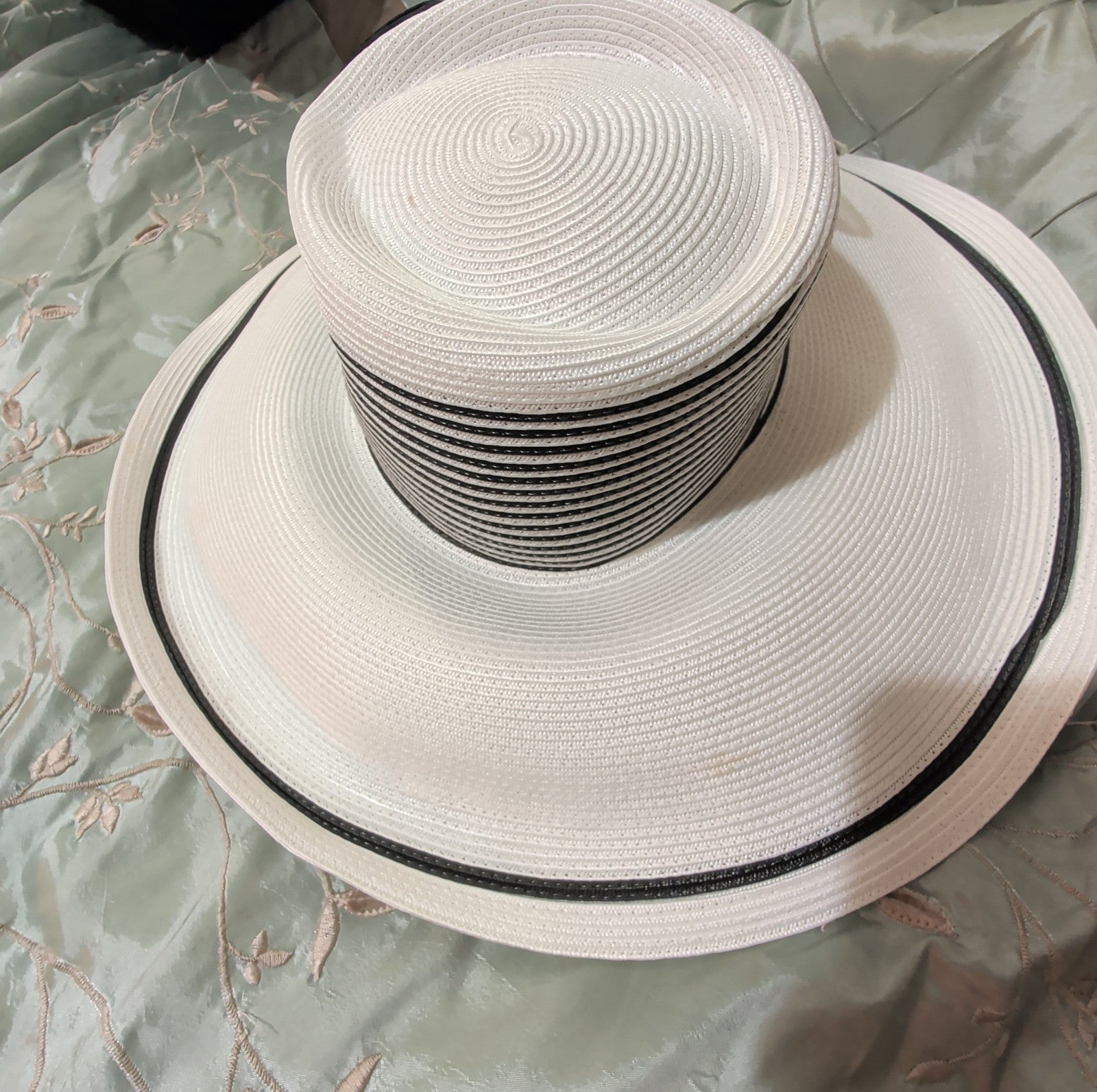 Tuscany Wide Brim Church Derby Dress Hat Black White Flower Bow Ribbon