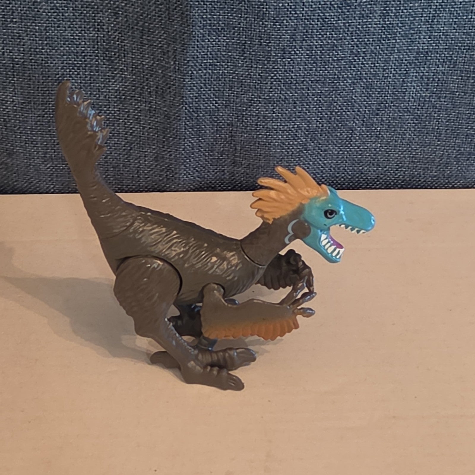 Animal Planet Dino Tower Replacement Raptor Figure Feathered Blue Face Toy