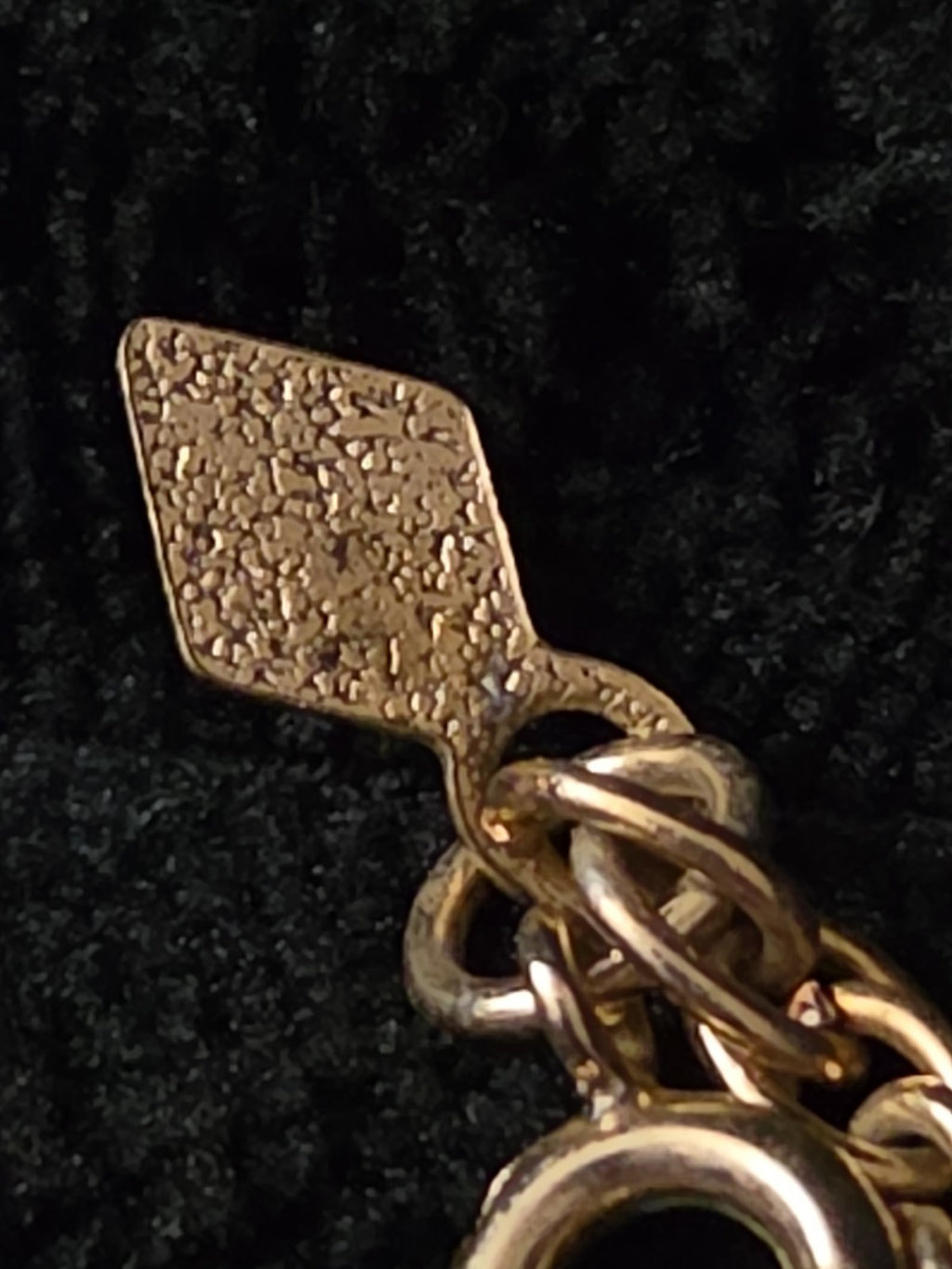 Sarah Coventry Emberwood Long Vintage Necklace 1975 Gold Tone Root Beer Amber
