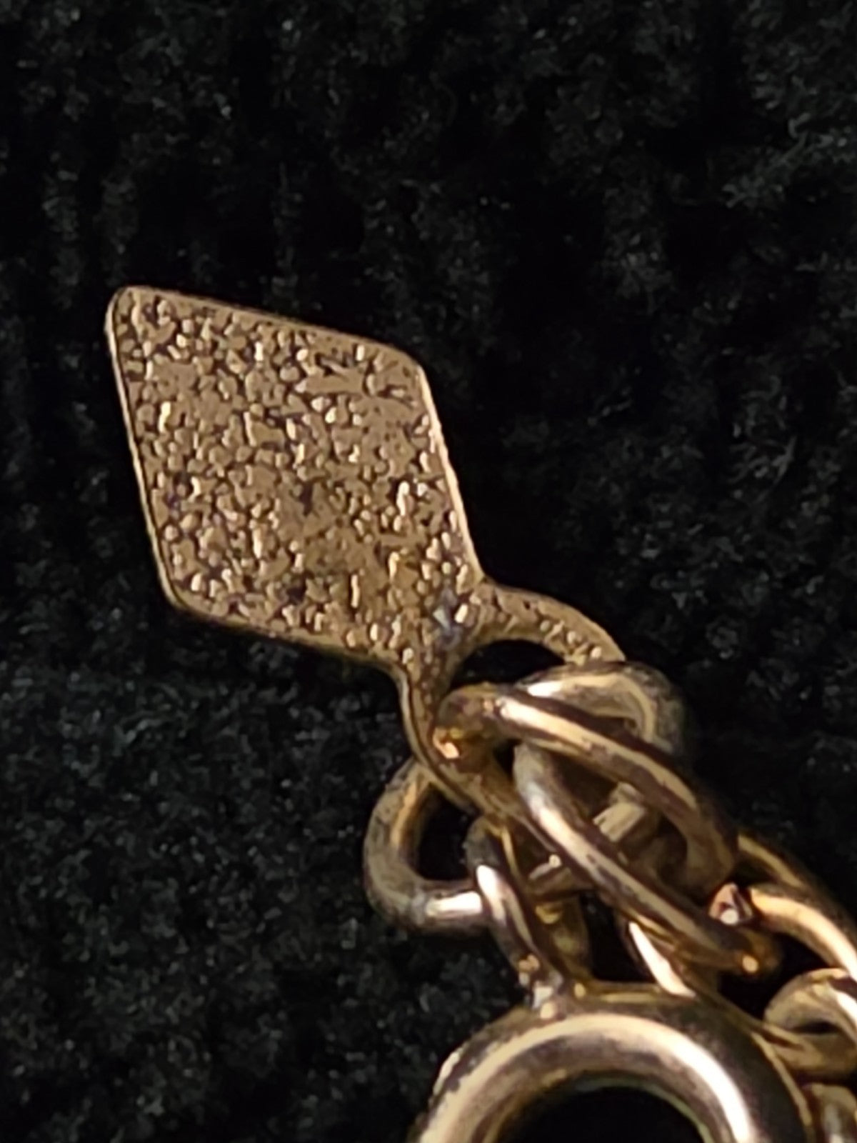 Sarah Coventry Emberwood Long Vintage Necklace 1975 Gold Tone Root Beer Amber