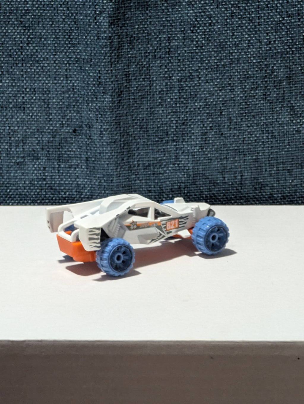 Hot Wheels Dune It Up (2018) | HW 50th Race Team Buggy | White #621 | Loose