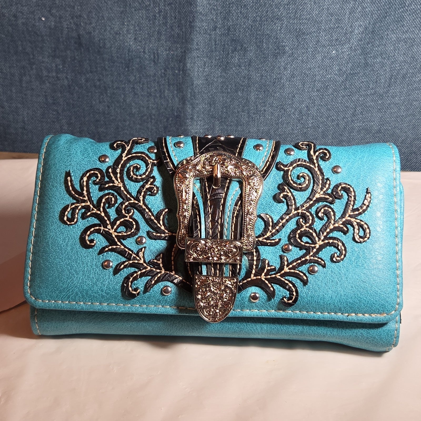 Turquoise Western Buckle Floral Trifold Crossbody Wallet NWT