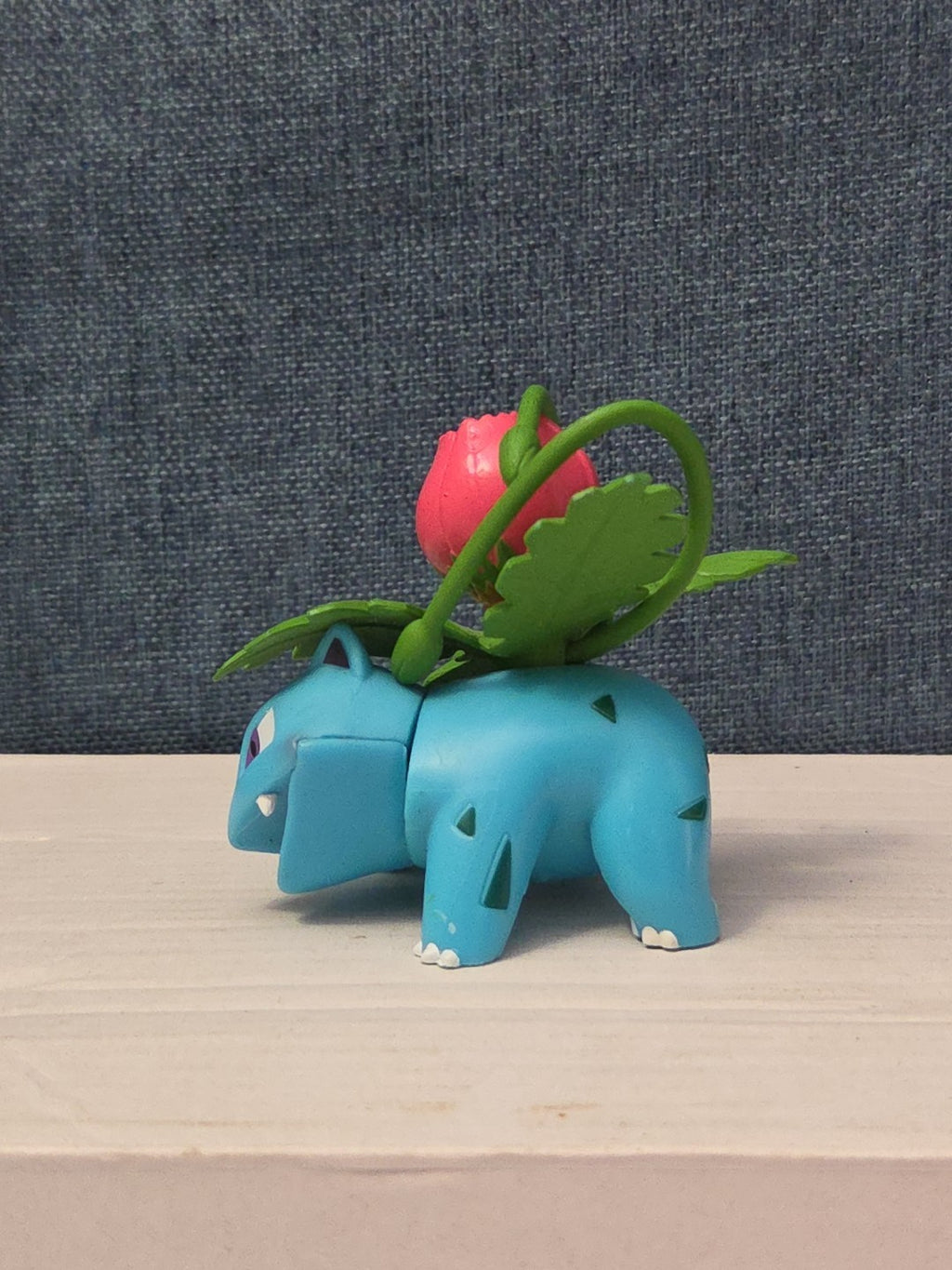 Nintendo Pokemon IVYSAUR 2.5" Vinyl Figure PVC 2015 Tomy Toy Kanto Collectible