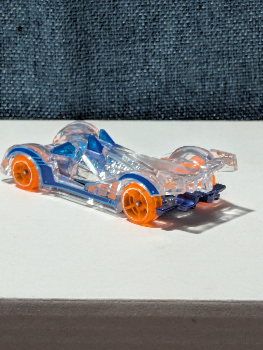 Hot Wheels Hi-Tech Missile | 2014 X-Raycers Clear & Blue | Fast Track Car