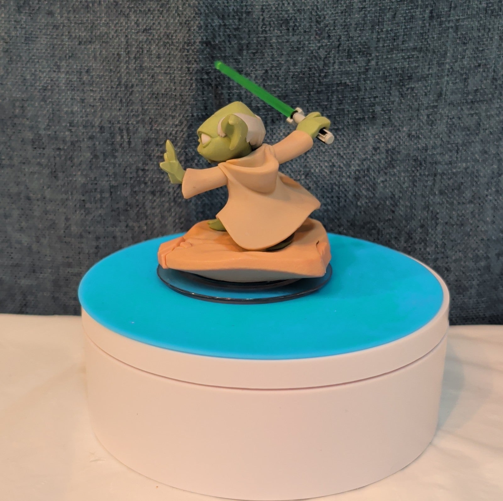 Disney Infinity Yoda Star Wars PVC Figure Loose PreOwned INF-1000202