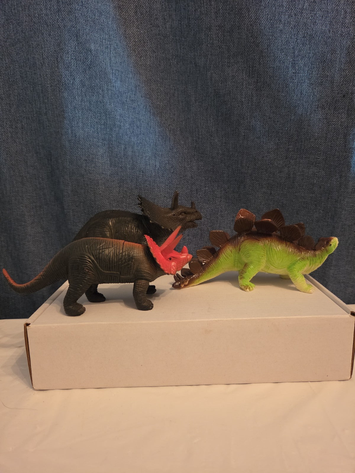 Dinosaur Toy Figures Lot of 3 Triceratops Stegosaurus Vintage Plastic Toy