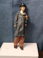 Possible Dreams Clothtique "Victorian Gentleman Caroler" (2003)