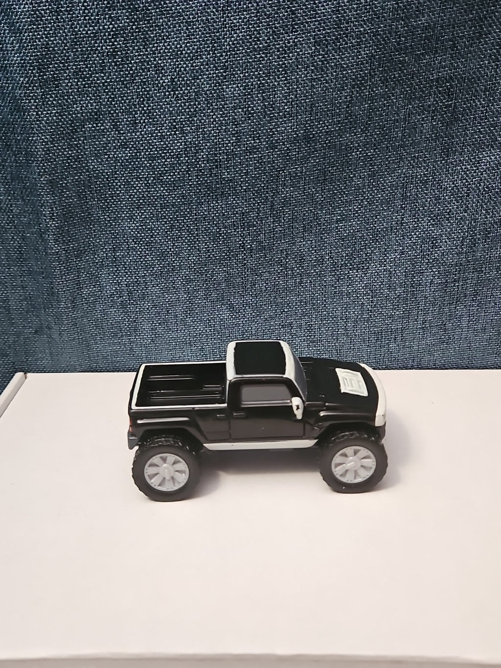 McDonald's Hummer H3T Toy Truck | 2006 Happy Meal Friction Car | Black & White