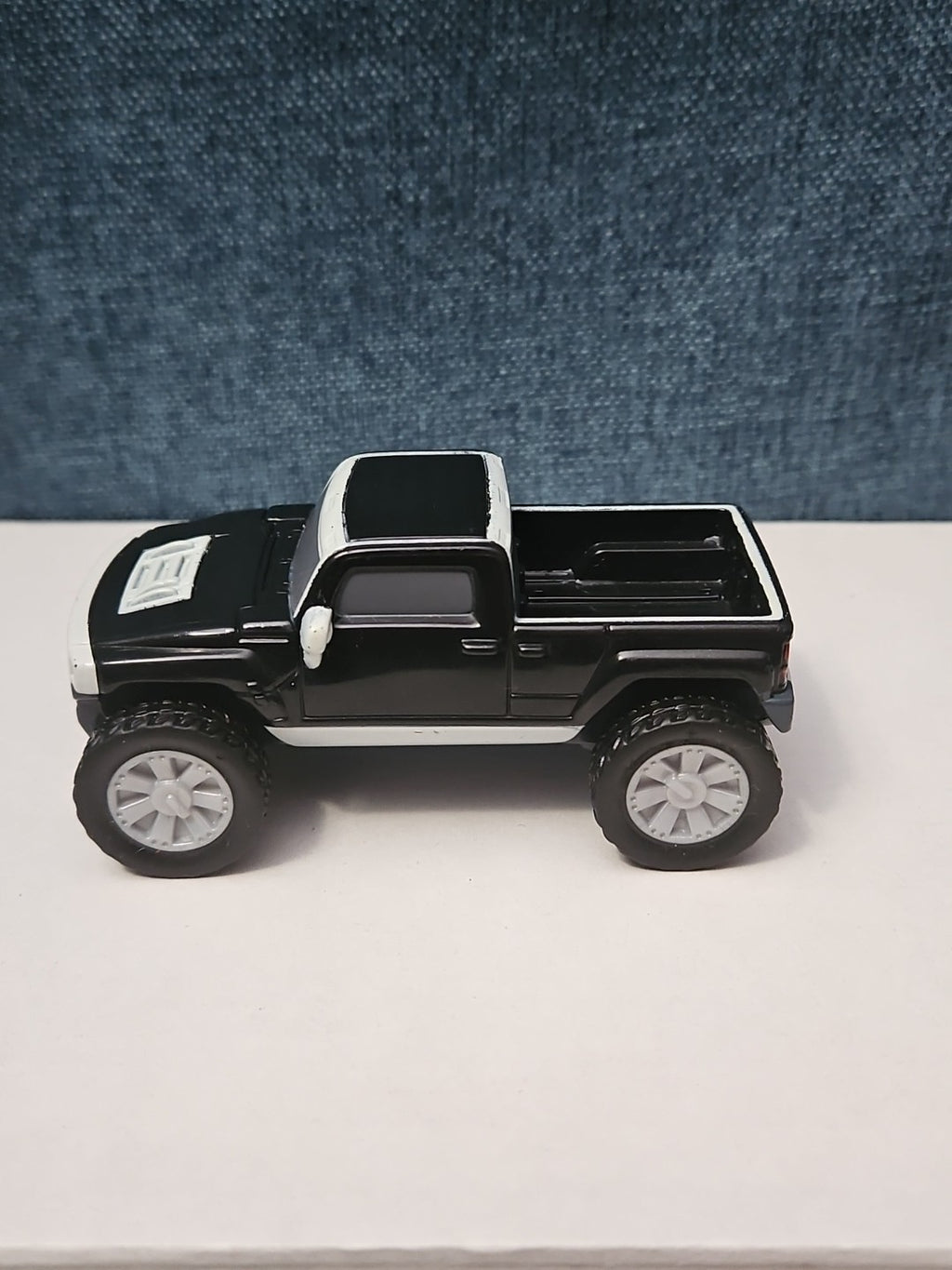 McDonald's Hummer H3T Toy Truck | 2006 Happy Meal Friction Car | Black & White