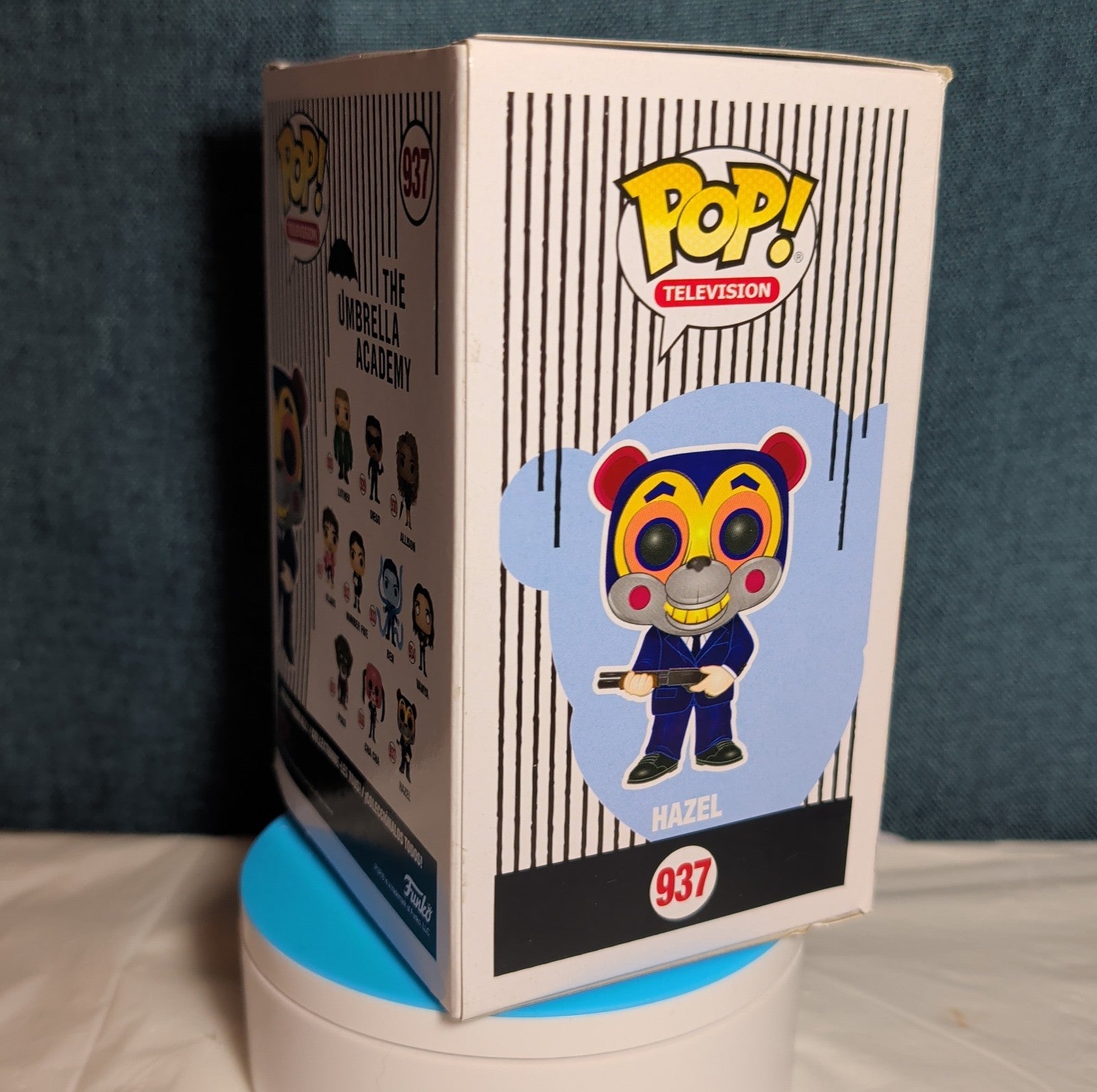 Funko Pop Television Umbrella Academy 937 Hazel Mask Figure in Box w Protector